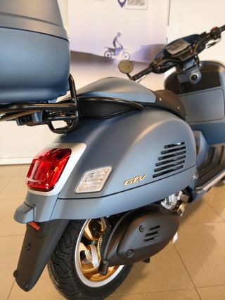 Vespa GTV 310 Officina 8
