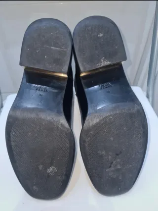 Botas Zara tacón cuadrado ribete metálico