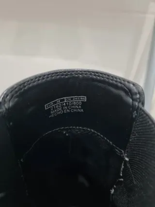 Botas Zara tacón cuadrado ribete metálico