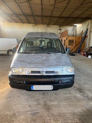 Peugeot Expert 6 plazas 2.0HDI 95cv