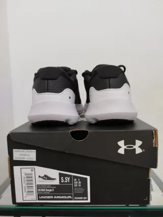 Zapatillas Under Armour UA BGS Surge 3