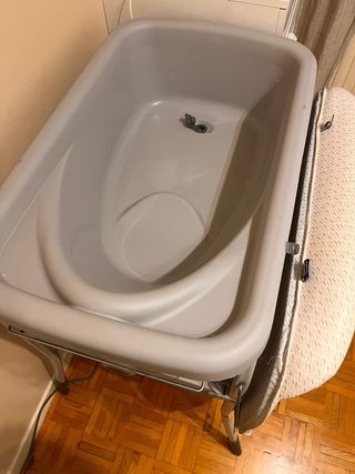 Bañera y cambiador 2 en 1