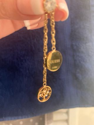 Pendientes Guess Dorados con Árbol de la Vida