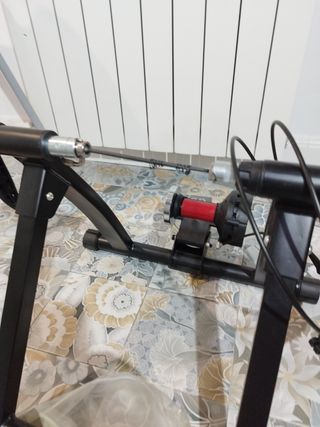 Rodillo para bicicleta marca MOMA