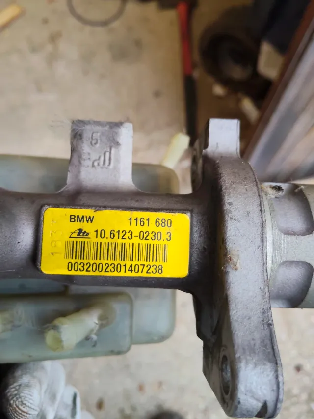 Bomba de frenos BMW E36