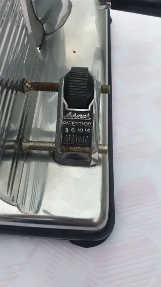 Máquina Cortar Bermar Manual, com afinador.