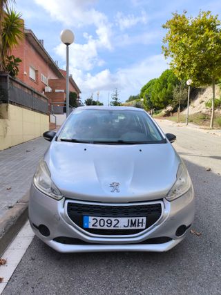 Peugeot 208 2016