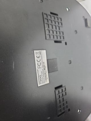 Volante Thrustmaster T300 con pedali , Motore