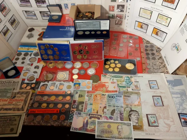 Lote Coleccionismo: Monedas, Billetes y Sellos