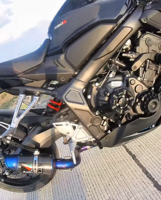 Tubo de escape Austin Racing Honda CBR650R