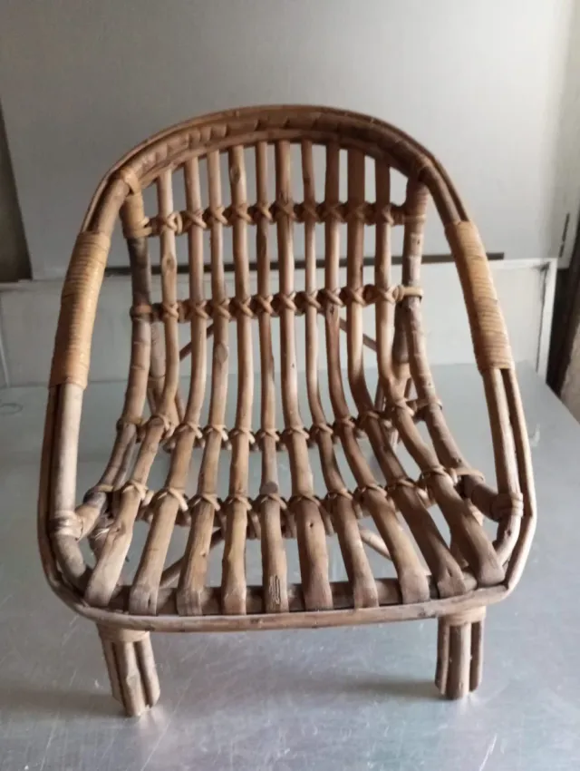 Silla bambú niño antigua