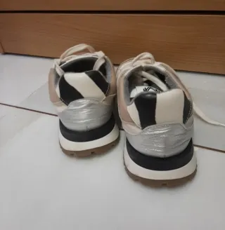 Zapatillas Martinelli Beige y Blancas