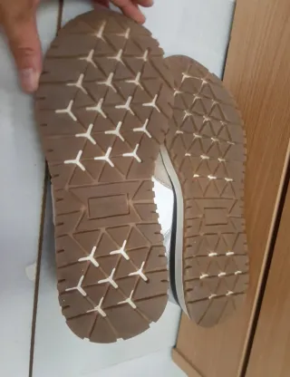 Zapatillas Martinelli Beige y Blancas