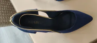 Elegantes zapatos de tacón azul marino. Talla 39