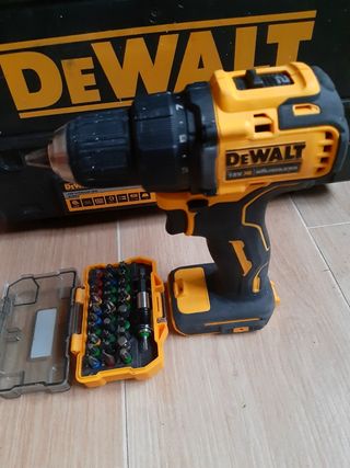 Taladro DeWalt DCD 708 + Juego Puntas