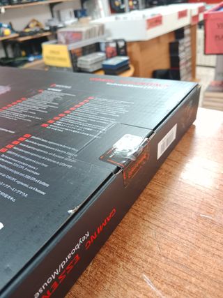 TECLADO + RATÓN GAMING REDRAGON ESSENTIALS SIN USO