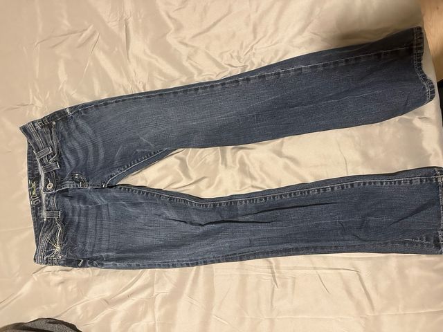 Jeans Miss Me con bordado sol