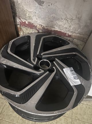 Llanta Aluminio Citroen DS5 18