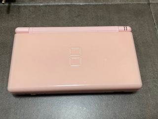 Nintendo DS Lite rosa + cargador + 17 juegos.