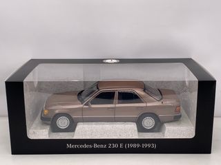 1:18 Mercedes 230E W124 año 1989 Rosa Palo Norev
