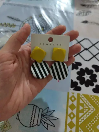 Pendientes rayas blanco y negro