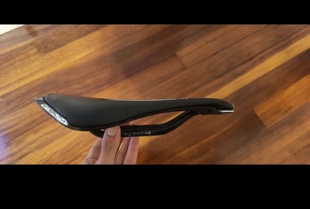 Sillín pro stealth carbon 152mm