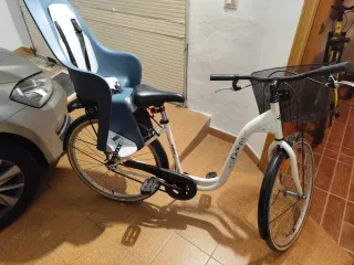 Bicicleta paseo con silla para niño