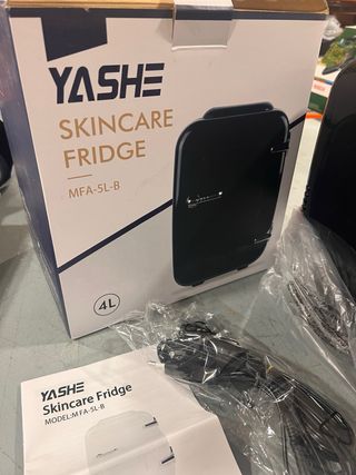 Mini Frigorífico YASHE 4L Cosmética