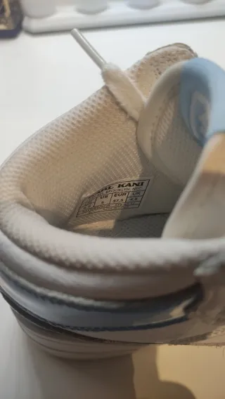 Zapatillas Kani Blancas y Azules