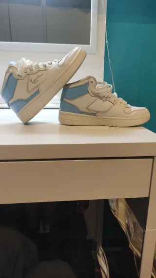 Zapatillas Kani Blancas y Azules