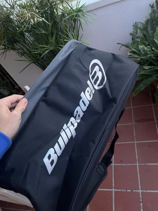 Paletero Bullpadel Negro
