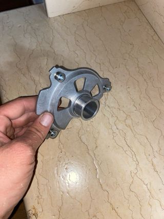 Soporte Protector Rueda Delantera Gas Gas y Rieju