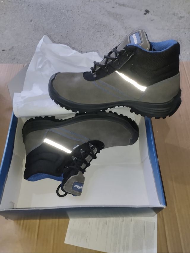 Botas de seguridad “Cofan” sin estrenar talla 44