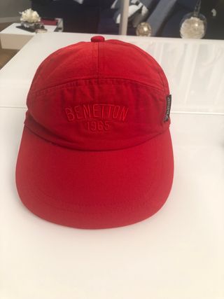 Gorra Benetton Roja 1965