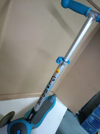 Patinete Globber 3 ruedas azul