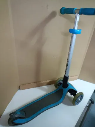 Patinete Globber 3 ruedas azul