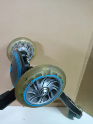 Patinete Globber 3 ruedas azul