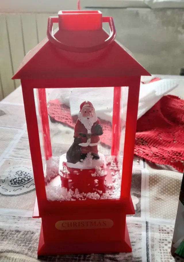Lanterna Natalizia Rossa con Babbo Natale