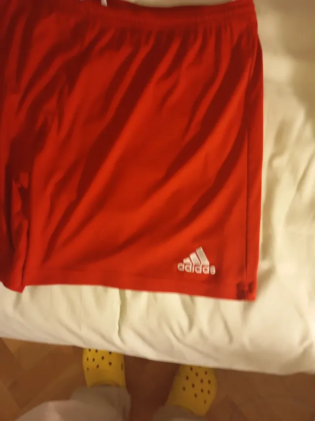 Pantaloni sportivi rossi Adidas