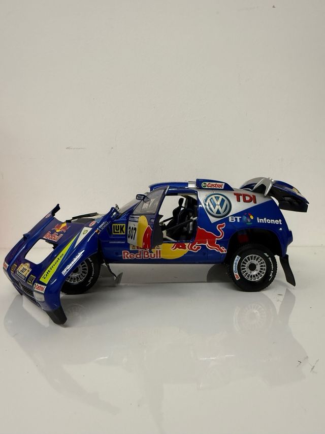 Volkswagen Race Touareg 2006 1:18 Norev