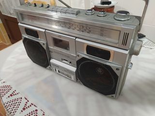 Radio cassette satsonic led