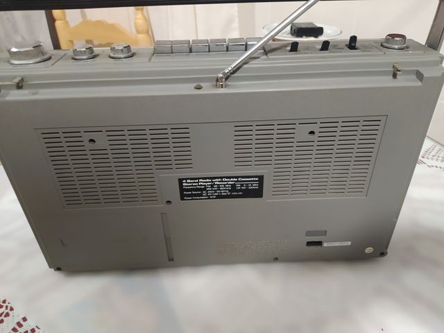 Radio cassette satsonic led