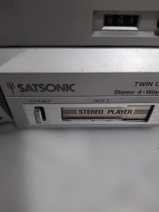 Radio cassette satsonic led