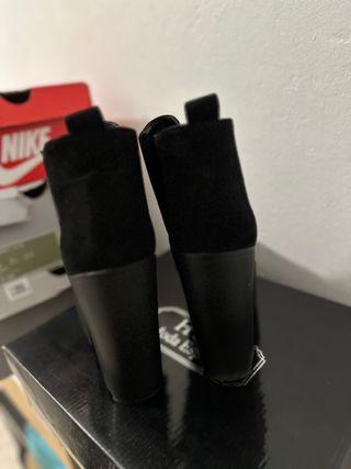 Botines negros plataforma tacón grueso