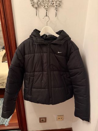 Chamarra Nike Therma Fit Mujer Negra