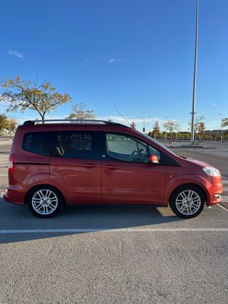 Ford Tourneo Courier 2014