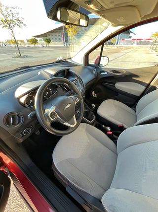 Ford Tourneo Courier 2014