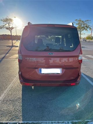 Ford Tourneo Courier 2014