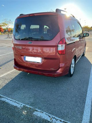 Ford Tourneo Courier 2014