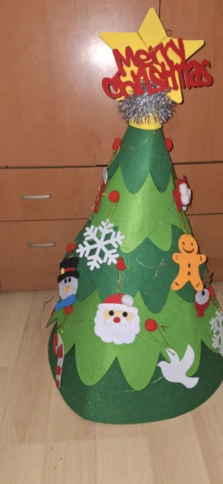Árbol de Navidad fieltro decorado